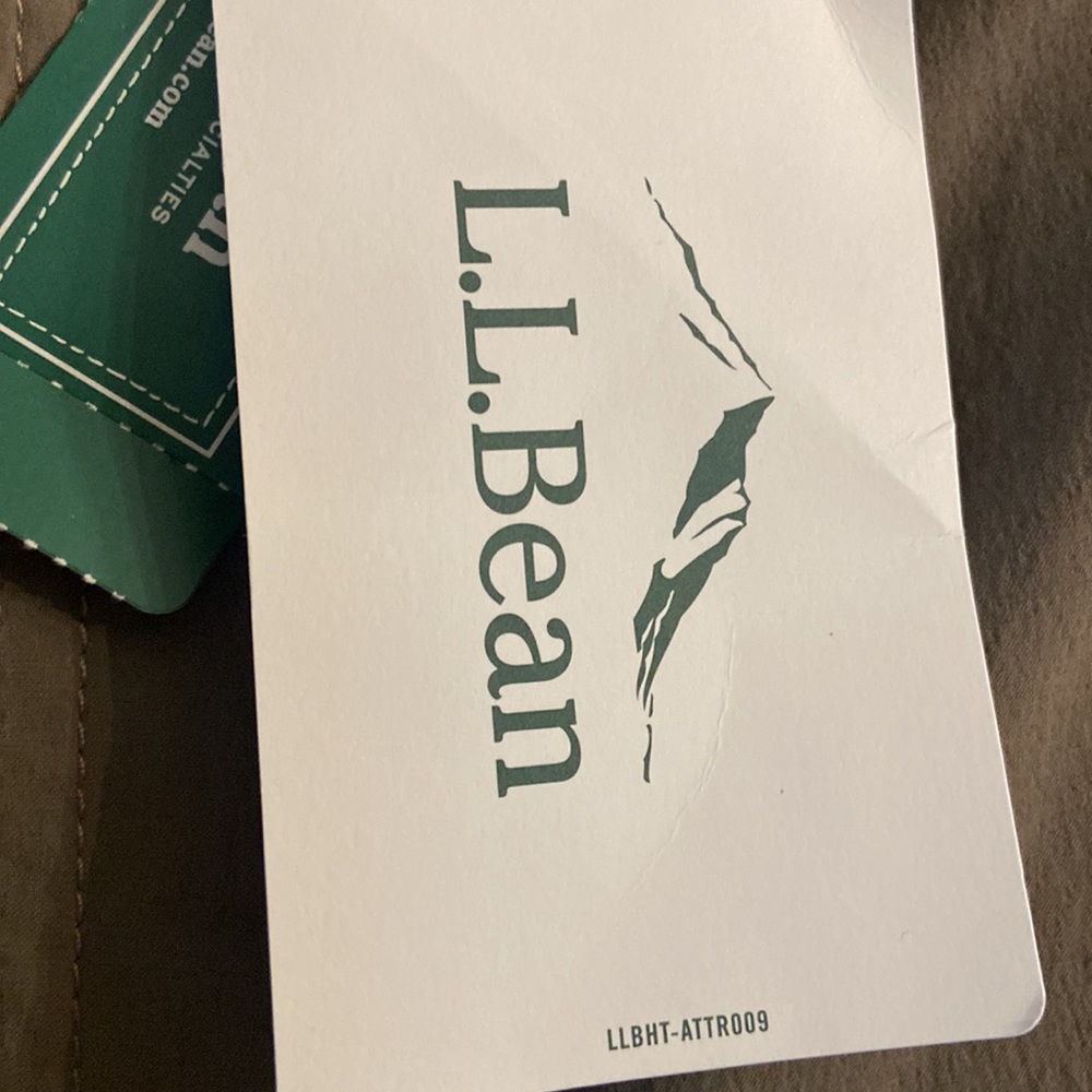 NWT Womens water repellent LL Bean pants . Size 12 Regular - Picture 3 of 10